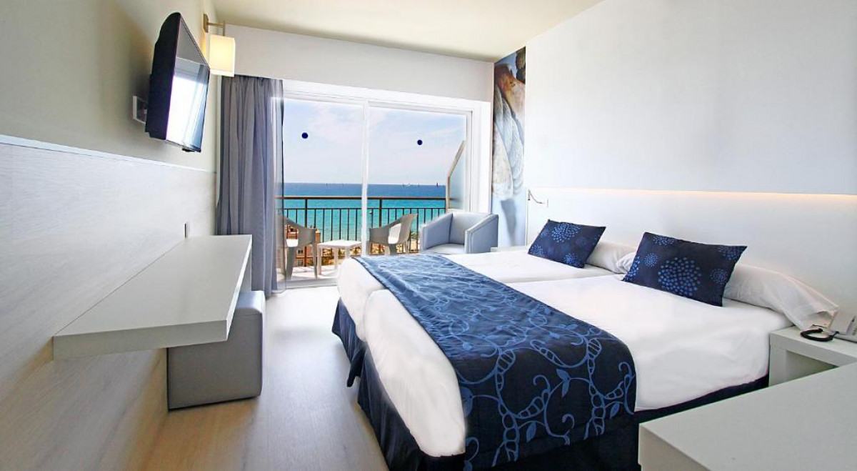 SEA VIEW DOUBLE/TWIN WITH BALCONY